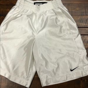 nike basketball shorts